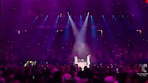 1M views · 135K reactions | Me Porto Bonito - Bad Bunny ft. Chencho Corleone (En Vivo desde El Choli) | 퓒퓸퓷퓮퓳퓸 퓜퓪퓵퓸 퓟퓸퓼퓽퓲퓰퓷 | Facebook