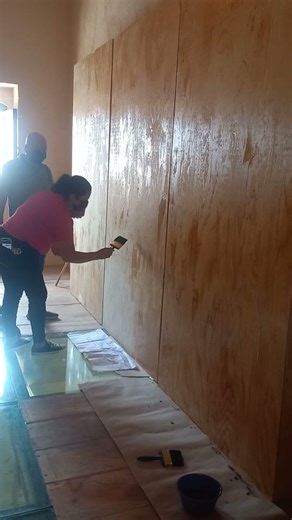 Painting low walls