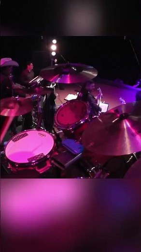 Grupo Sparx en vivo con El de los ojos negros