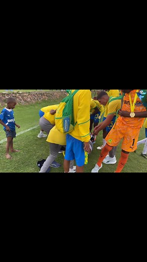Coach Lunga tried to use the tablet as a defence mechanism but the boys quickly dealt with it and showered him with cold water 😂😂😂 | Football Stage