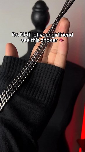 11K views · 81 reactions | She’ll beg you for one 﫣 #necklace #chain #choker #couple #darkromance #alt | LoveChains | Facebook