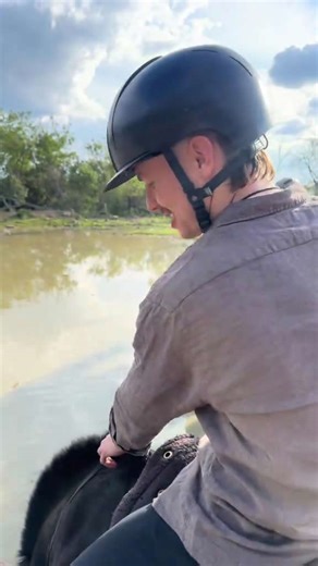 Taking my non-equestrian boyfriend on a wild horse safari adventure