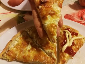 Egyszerű pizzatészta élesztő nélkül: joghurtos pizza recept