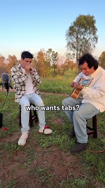 ‏Who wants tabs? #harmonica isn’t she lovely