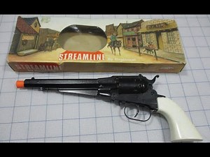 VINTAGE 1964 REPLICAST REVOLVER REMINGTON ARMY 44 CAP GUN TOY FULMINANTES PAPER TAPE CAPS STREAMLINE