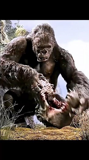 King Kong 🦍🔥 Saving Ann from Dinosaur Attack | Beauty Meets the Beast ❤️🌿