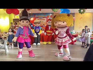 Jollibee Dance with Pupo, Twirl, Hetty and Yum at Maxine 1st Birthday!
