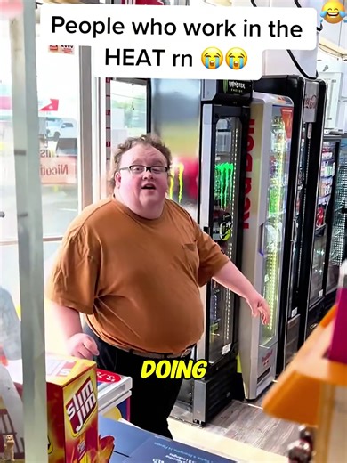 Gunung semeru meletus lagi pada sore hari ini rabu tanggal 19-11-2025 pukul - 16:00 wib #gunungsemerulumajang #gunungsemerumeletus #fyp