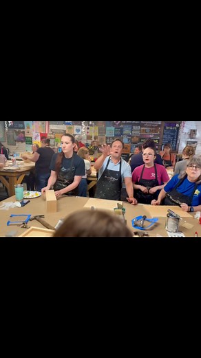 ✨ Craft, laugh, repeat. Holiday team night at our studio = instant office legend. Email to reserve your date! To book: sylvania@boardandbrush.com #BoardAndBrush #BoardAndBrushSylvania #419toledo #CorporateParty #TeamBuilding #HolidayFun #SupportLocal #sylvaniaohio | Board & Brush Sylvania, OH