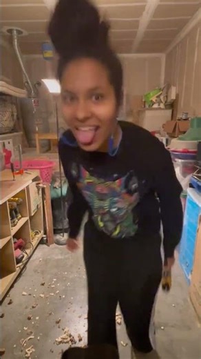 Got the band wrap on this scrap wood table and I’m loving the thin band look!