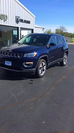 It’s the 2020 #Jeep Compass 🥶 VS the 2023 #JeepCompass 🧭 What’s your pick??? 👇 | Ed Morse Chrysler Dodge Jeep Ram