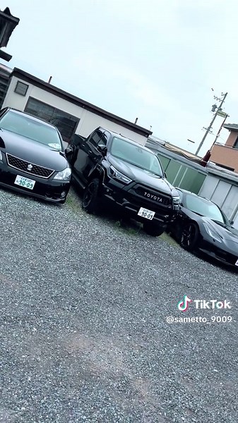 ##corvettec7 #corvettecorvette #toyotasupra #hilux4x4 #crownathlete #japancars #costume #mofiye #black #tiktokviral #keşfetteyizzz #reels__tiktok #bigboss