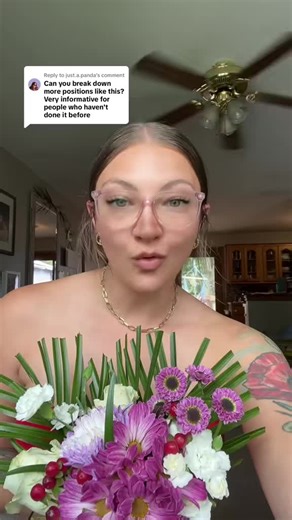 No T Rex arms. #weddingbouquet #walkdowntheaisle #weddingprocessional #bridesmaidbouquet #weddingtips