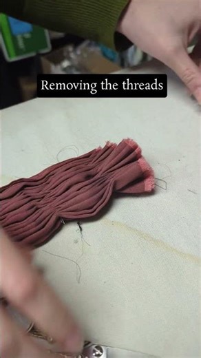Part Two of making a Fortuny Delphos Tunic. Gathering and setting the pleats #vintagesewing