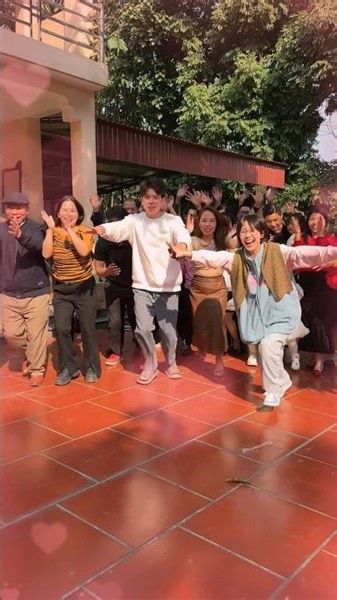 Ngoan xinh yêu của bà đây rồiiii 💓 Hậu Hoàng #shorts