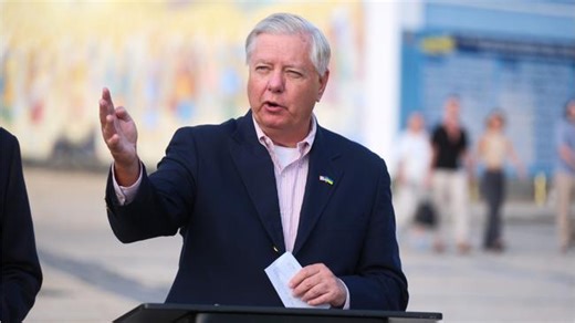 ‘Kick his ass’: US Senator praises ‘bold, beautiful’ Ukraine incursion into Putin’s Russia