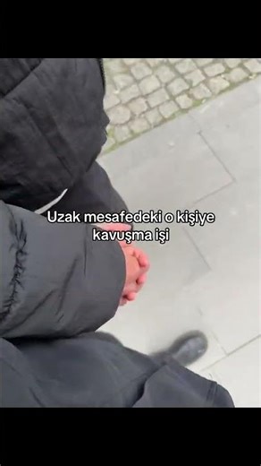 @berkk_wq1 elbet birgün yakışıklım:)🌹