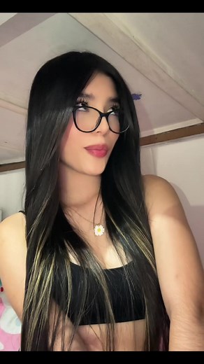 Videos de Estefanía Arias (@estefania.ariasss) con “sonido original - 𝙘𝙖𝙧𝙡𝙤𝙨𝙨_𝙡𝙮𝙧𝙞𝙘𝙨”