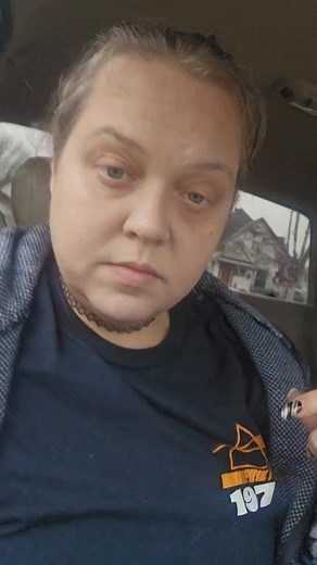 Lynn Savage on Instagram: "Who knew creigslist even still exists?!? What can I find next 😆 🤣 😂 #Craigslist #craigslistfinds #fypageシ #fypシ #reels #instagood"