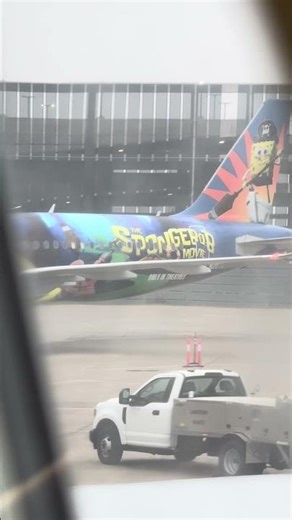 SpongeBob airplane? Yes, thank you! #spongebob
