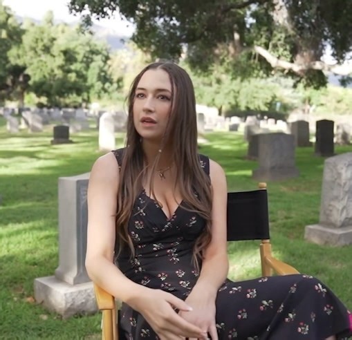 Elsie Hewitt on Reels