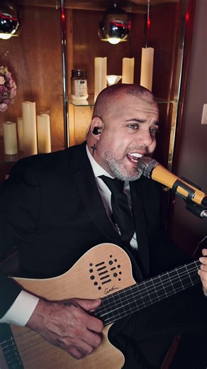 Quem de nos dois - Ana Carolina - voz e violão Douglas Canabarro cover