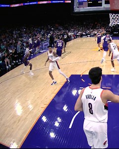 Attacking the basket. CarMax | #SunsUp | Phoenix Suns