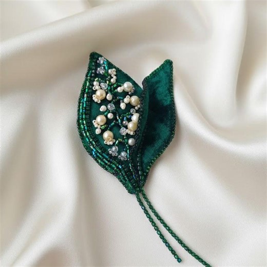 Bridal Brooch Lily of the Valley, Wedding Pearl Flower Pin, Bridesmaid Brooch Set, Botanical Bridal Accessory, Bridal Party Gift - Etsy