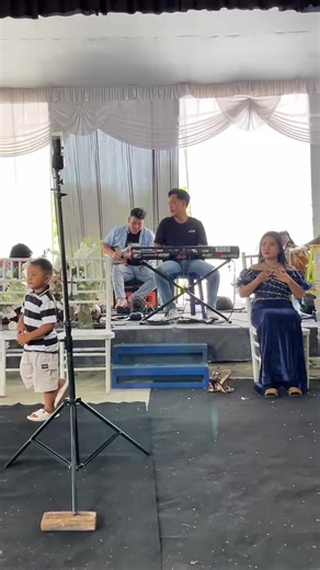 Kau Bersiul dan Bernyanyi: Musik Penuh Cerita