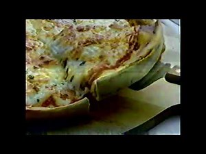 Pizza Hut Priazzo Commercial (1985) (VHS Rip)