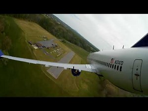 Freewing AL37 (aka Boeing 737 Max) - view from elevator