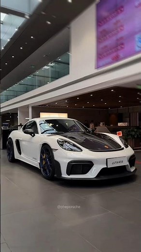 2025 Porsche 718 GT4 RS 🚀 Track-Focused Precision & Lightweight Performance