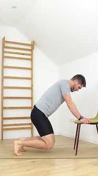 💛 Tight hamstrings? Gentle stretch with a chair ➡️ How to do it ✚ Tips #stretching #mobility