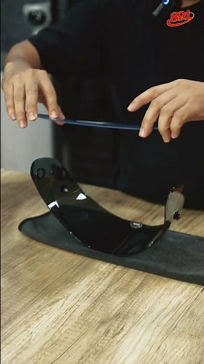 Installing the HJC RPHA 11 Pinlock is surprisingly easy!