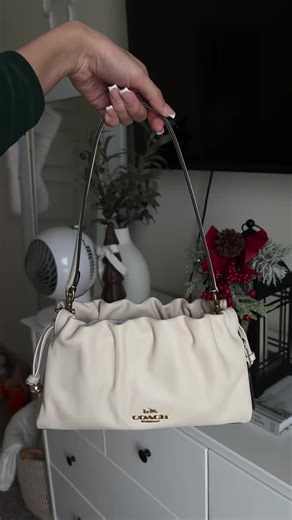 Discover the Latest Coach Bags Available Worldwide