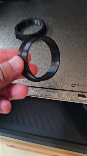 Land Rover Defender. Reparing windshield wiper tank cap