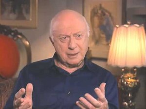 Norman Lloyd, Star of Alfred Hitchcock's 'Saboteur', Dead at 106