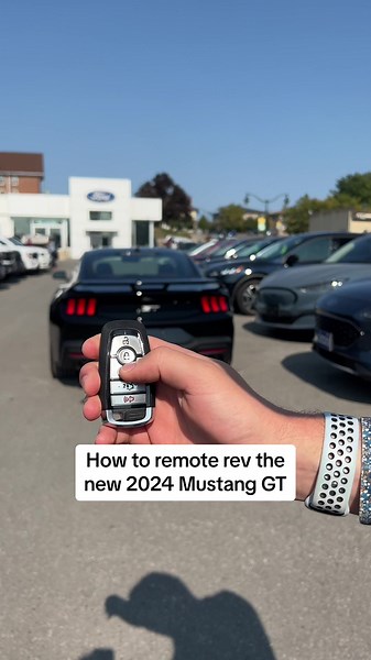 How to remote rev the new 2024 Ford Mustang GT #remoterev #fordmustang #howto #mustanggt #mustang #screammovie