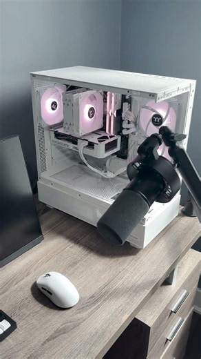best 15 year old setup?#fyp #viral #tech #techtok #creatorsearchinsights