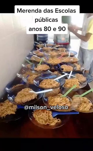 Merendas Escolares dos Anos 80 e 90: Saudades e Nostalgia