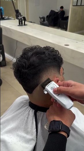 CLEAN Low Fade Transformation – Perfect Blend & Sharp Line Up