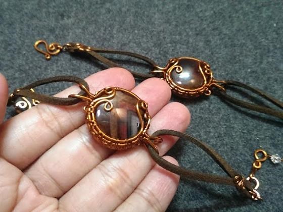 Bracelets with large stones and leather cord - DIY wire jewelry 64