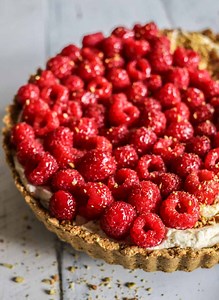 Raspberry Mascarpone Tart with Pistachio Crust | G-Free Foodie
