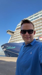 Das müsst ihr gesehen haben! 😳 Eine Suite auf Mein Schiff 4, die sofort beeindruckt! 🤩 Die Himmel & Meer Suite bietet 40 m² Wohnfläche und vor allem: eine 29 m² große private Sonnenterrasse direkt darüber – mit eigener Hängematte, viel Licht, Raum und absoluter Wohlfühlatmosphäre. 😎🛋️ Mehr Platz. Mehr Ruhe. Mehr Urlaub. 😇 Wer einmal hier wohnt, möchte nie wieder etwas anderes - zumindest fällt das wahrscheinlich schwer … 😉 ➡️ Wir beraten euch gerne zu allen Kabinen- und Suitenkategorien au