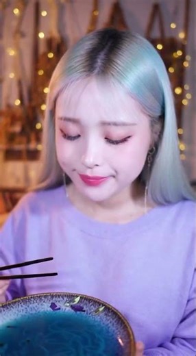 Do you slurp your noodles? 😁🤪 #asmr #foodiechronicles #eatingsounds #foodie #eatingasmr