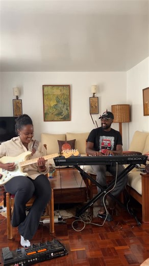 Ivy Alexander on Instagram: "Yams by @masego Covered with my bro @airboss_alexander ✨ Happy Holidays ! 🎄 Guitar inspo by @trey.stringz Bass, Joel Beton. #GuitarsDaily #MoDX7 #XviveAudio #FenderStrat #AbletonLive Follow @the_locrian for amazing deals on musical instruments and accessories."