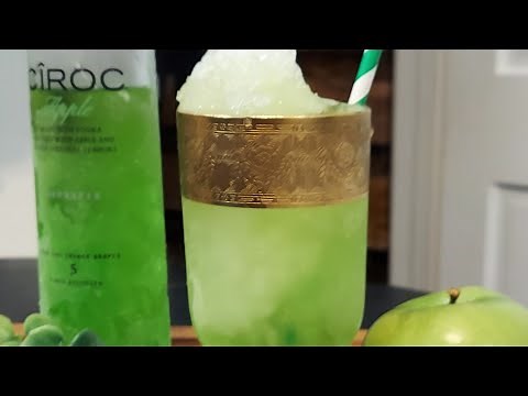 The BEST @CIROC GREEN APPLE with🍏 APPLE @JOLLY RANCHER SLUSHY | VODKA DRINK RECIPES #hotgirlsummer