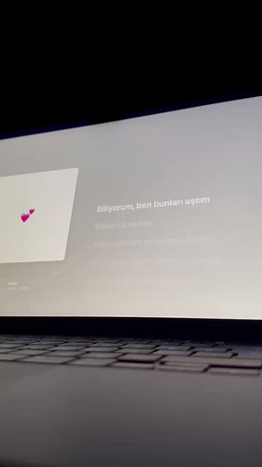 Askim - Mavi Song Lyrics