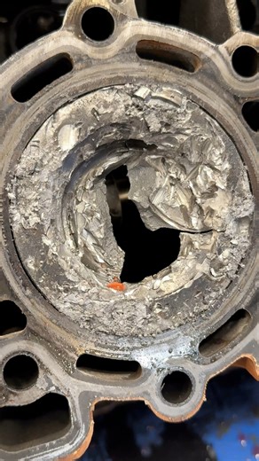 84K views · 1.7K reactions | Craziest failure we’ve seen in a while with a 6.7L Powerstroke - this is a customers core they sent back for assessment #enginebuild #enginebuilding #enginerepair #carrepair | Dave's Engines | Facebook