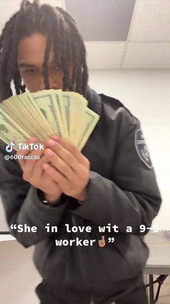 Romance and 9-5 Workers: A Love Story